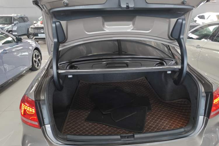 Used Volkswagen Passat 2015 1.8TSI DSG Prestige Edition
