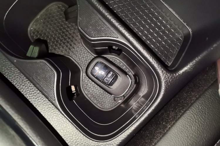 Used Honda CR-V 2023 240TURBO Two-Wheel Drive FENGSHANG Edition 7 Seats