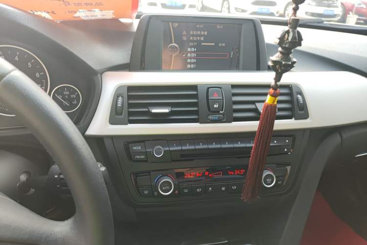 Used BMW 3 Series 2014 320Li Fashion Model