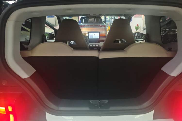 Used Chery QQ Ice Cream 2024 Edition Youth Version 205km Sundae