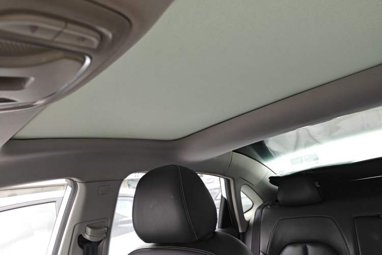 Used Roewe i6 MAX New Energy 2023 EV 420 Skyroof Special Edition
