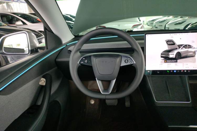 Used Tesla Model Y 2025 Rear-Wheel Drive First Edition