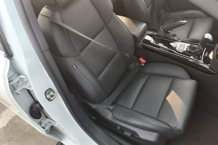 Used Peugeot 508 2013 2.0L 2nd Anniversary Edition Automatic Smart Enjoyment Version
