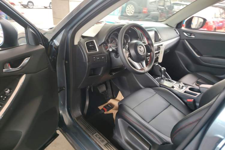 Used Mazda CX-5 2015 2.0L Automatic Two-Wheel Drive Urban Version