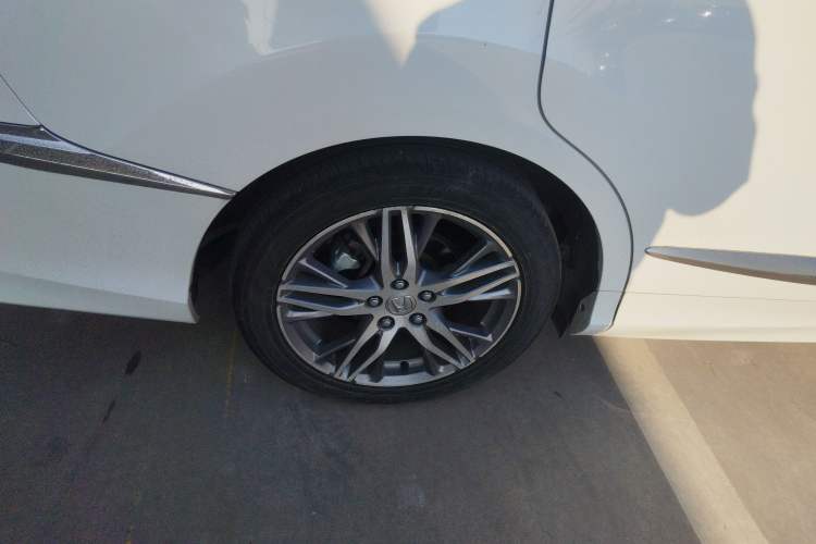 Used Honda Elysion 2019 2.0L Hybrid Luxury Edition
