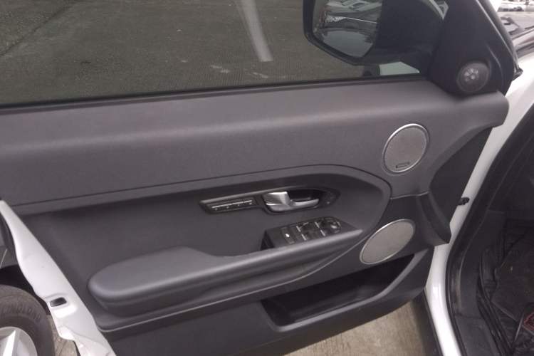 Used Land Rover Range Rover Evoque 2015 2.0T Five-Door Zhiyao Edition