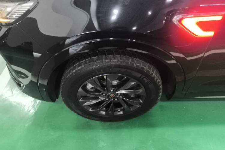 Used Hongqi HS5 2023 2.0T Qixiang Pro Edition
