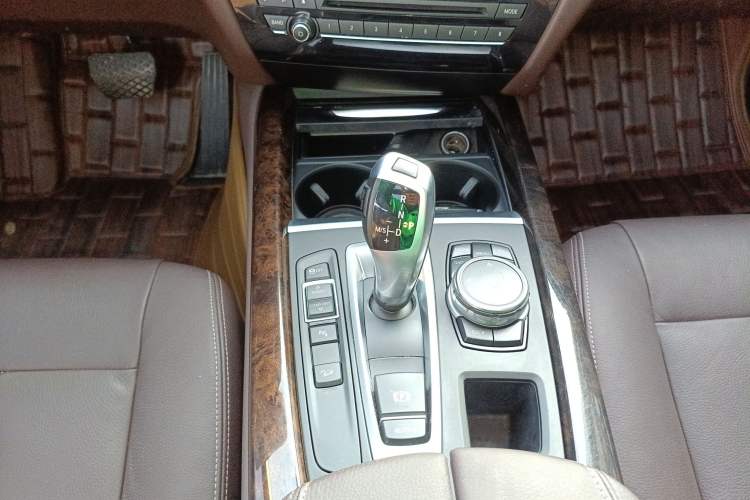 Used BMW X5 2015 xDrive28i
