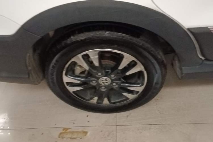 Used Dongfeng Fengon 370 2018 S370 1.5L Manual Luxury 5-Seater