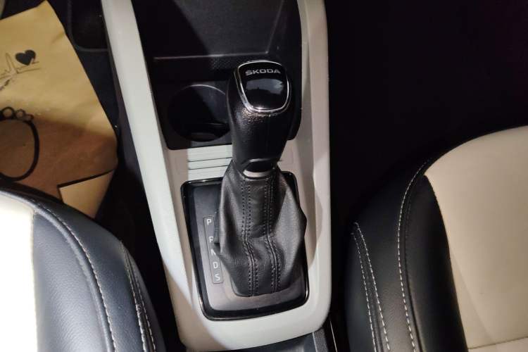 Used Skoda Fabia 2016 1.4L Automatic Car Enjoy Edition