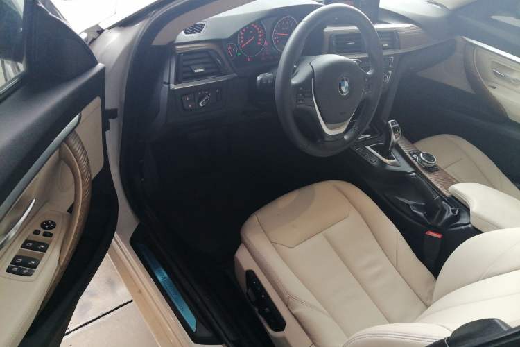 Used BMW 3 Series GT 2013 328i Sport Design Package
