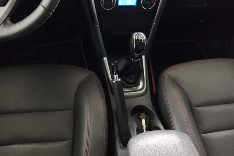 Used Chery Tiggo 3 2015 1.6L Manual Zhishang Commemorative Edition
