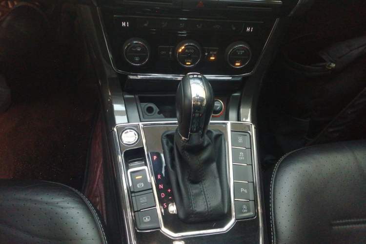 Used Volkswagen Passat 2017 330TSI DSG Prestige Edition
