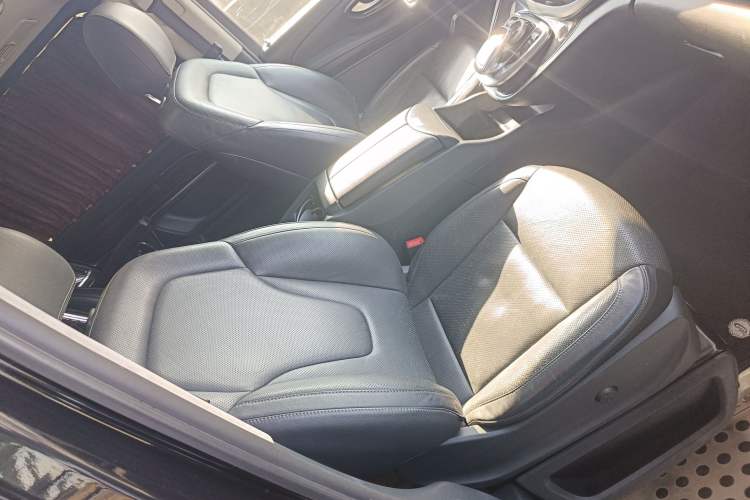 Used Mercedes-Benz V-Class 2018 V 260 Avantgarde Edition China V
