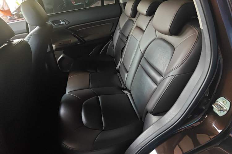 Used GAC Trumpchi GS4 2017 235T Automatic Two-Wheel Drive Luxury Smart Connectivity Version
