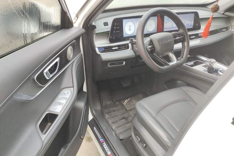 Used Chery Tiggo 8 PRO 2024 Champion Edition 290T Two-Wheel Drive Shining Version 5 Seats
