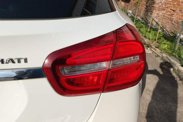 Used Mercedes-Benz GLA 2016 GLA 220 4MATIC Luxury Model