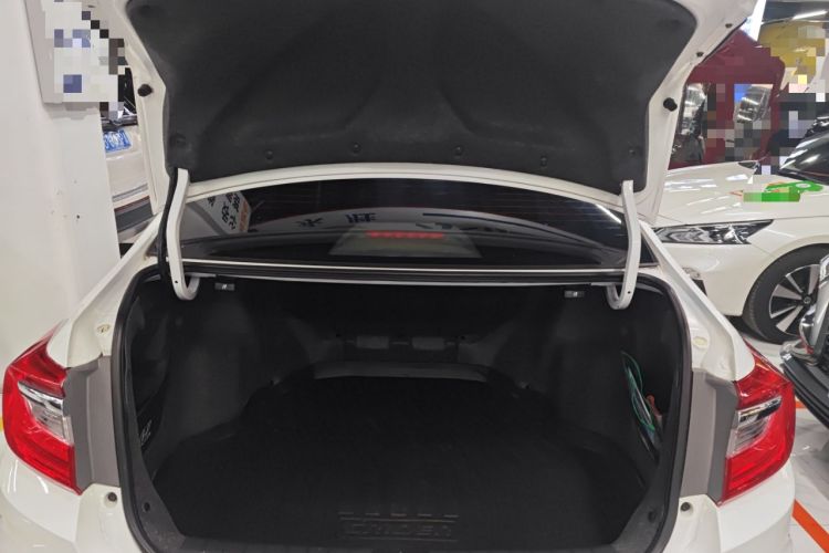 Used Honda Crider 2017 1.8L CVT Luxury Special Edition
