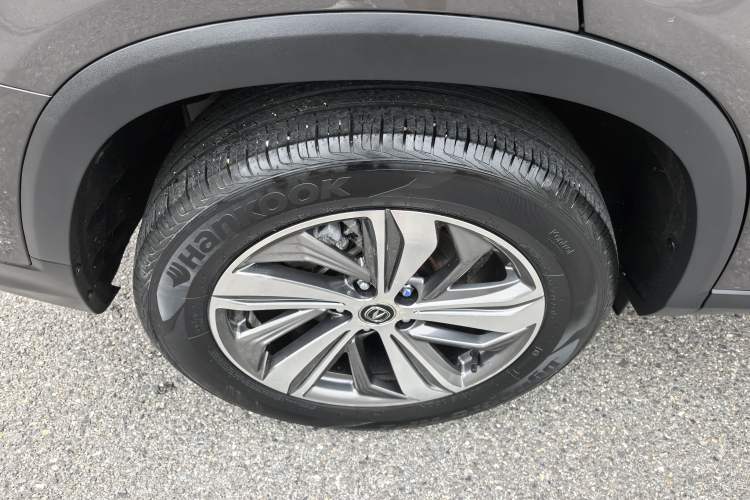 Used Changan CS75 PLUS 2022 1.5T Automatic Luxury Model
