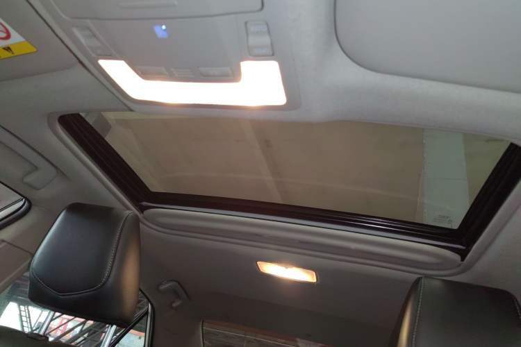 Used Toyota Levin 2016 Dual-Engine 1.8H GS-L E-CVT Leading Edition
