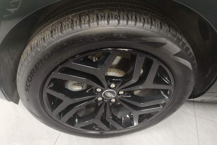 Used Land Rover Range Rover Evoque 2021 Range Rover Velar 249 PS R-Dynamic HSE Luxury Edition