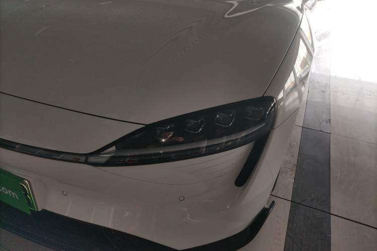 Used Hima Luxeed S7 2024 Max RS
