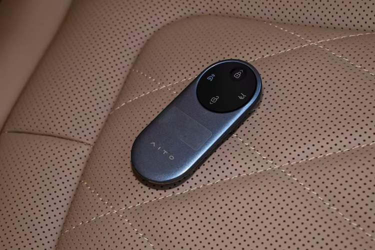 Used Hima AITO M9 2024 Range-Extended Ultra Version 52 kWh 5-Seater Model
