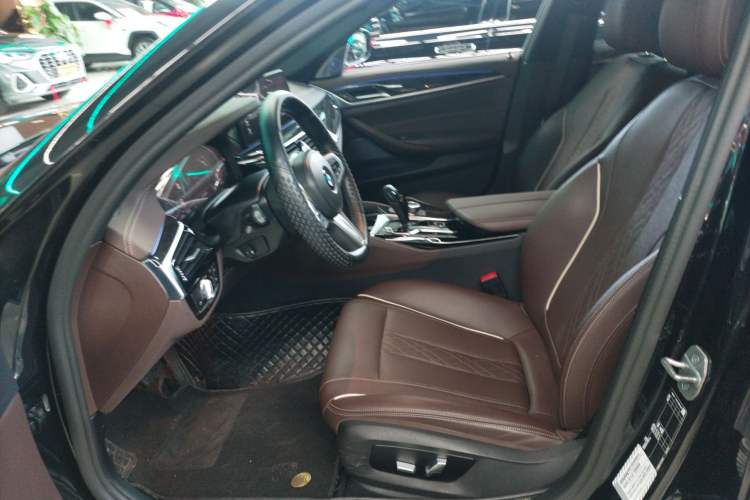 Used BMW 5 Series 2022 Restyled 525Li M Sport Package
