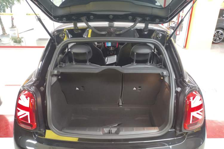 Used  MINI 2023 Updated 2.0T COOPER S Racing Driver
