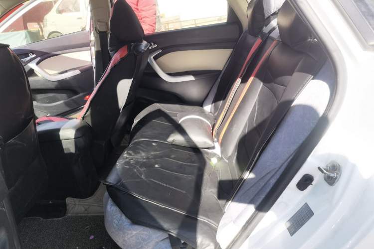 Used Changan Alsvin V7 2015 1.6L Manual Joyride Model China IV Standard
