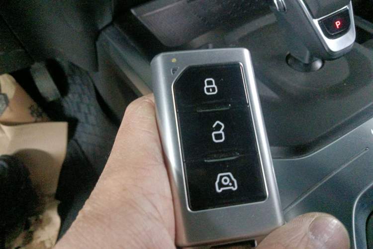 Used  T01 2025 2.0T Changfeng
