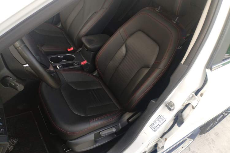 Used FAW Senya R7 2017 1.6L Automatic Smart Version
