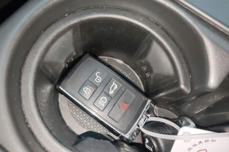 Used Land Rover Discovery 2018 3.0 SC V6 SE