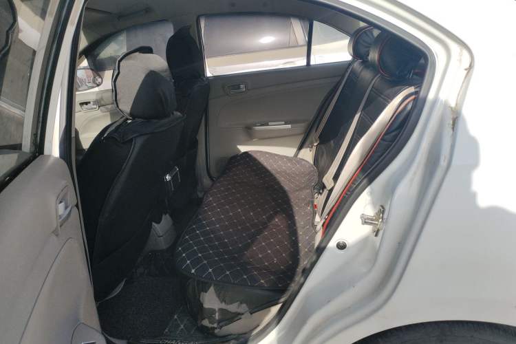 Used Changan Alsvin V3 2015 1.4L Manual Meiruan Model China V Standard