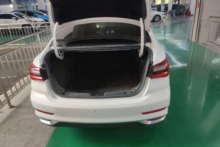 Used Ford Escort 2021 1.5L Automatic Diamond Edition
