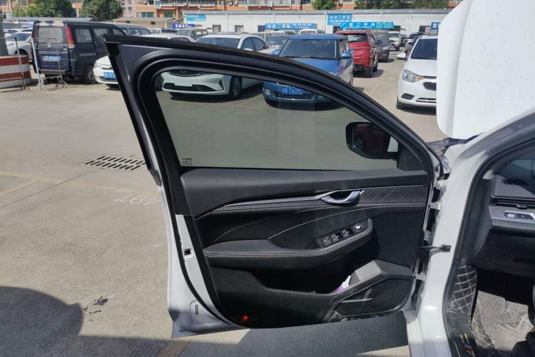 Used Geely Auto Preface 2021 2.0TD Luxury Version
