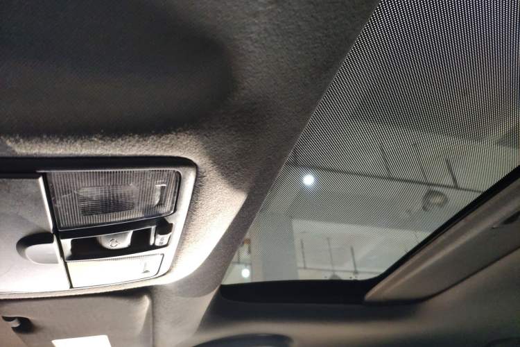 Used Hyundai Elantra 2016 1.6L Automatic Smart Version
