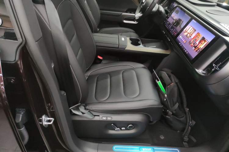 Used  #5 2024 Long-Range Journey Luxury Edition
