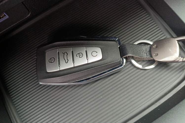 Used Geely Auto Haoyue L 2024 2.0T DCT Prestige Version