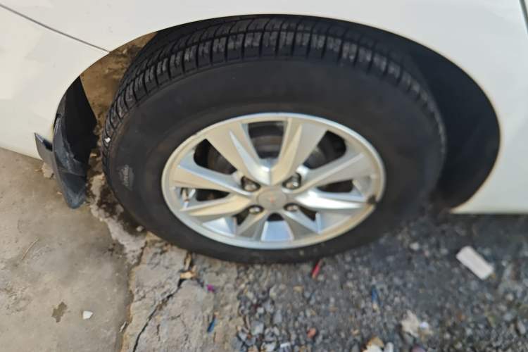 Used Chevrolet Sail 2015 Sail 3 1.5L Manual with Ideal Sunroof Edition
