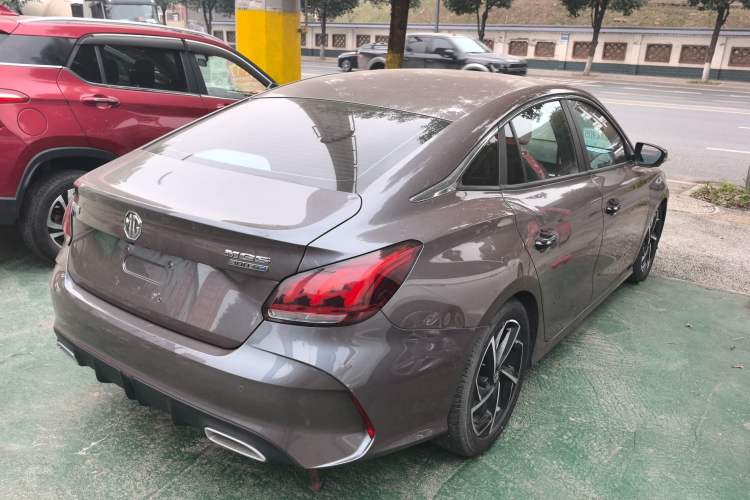 Used MG 5 2021 Revised 300TGI DCT Qingshè Luxurious Enjoyment Edition