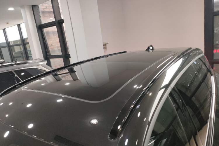 Used Lynk & Co 09 2021 2.0T Halo Six-Seater
