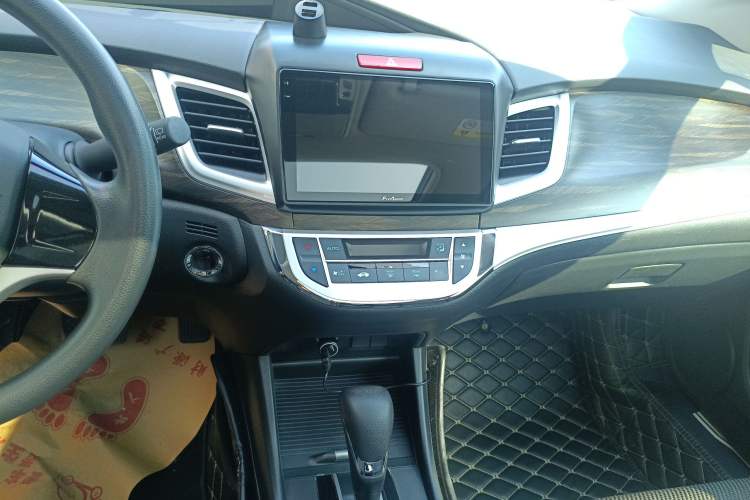 Used Honda Jade 2020 1.8L automatic Comfort version
