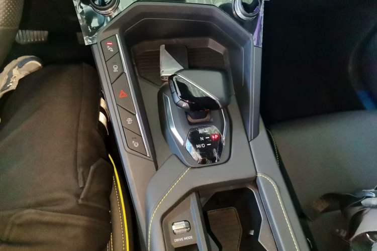 Used Lynk & Co 06 2023 Remix 1.5T Dynamic Halo
