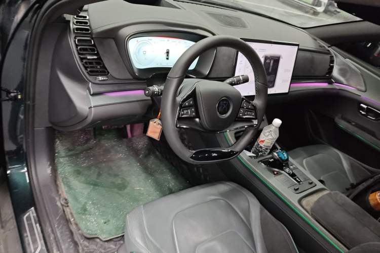 Used BYD Han 2022 EV 610 km All-Wheel-Drive Qianshan Cui Limited Edition
