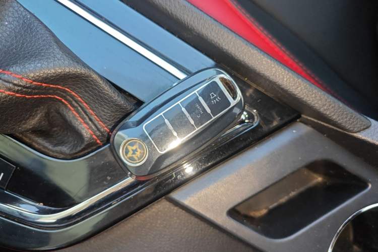 Used Venucia D60 2018 1.6L CVT Smart Connect Elite Edition
