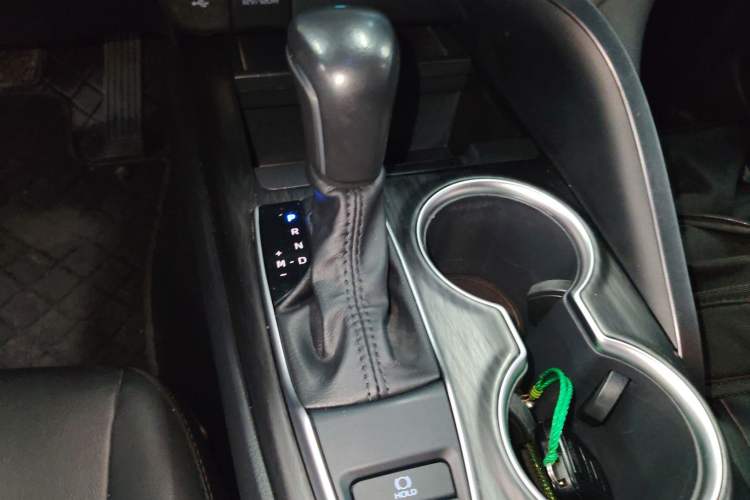 Used Toyota Camry 2021 2.0G Luxury Edition
