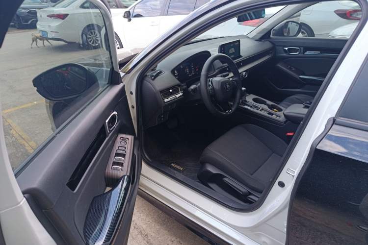 Used Honda Civic 2023 240TURBO CVT Dynamic Edition
