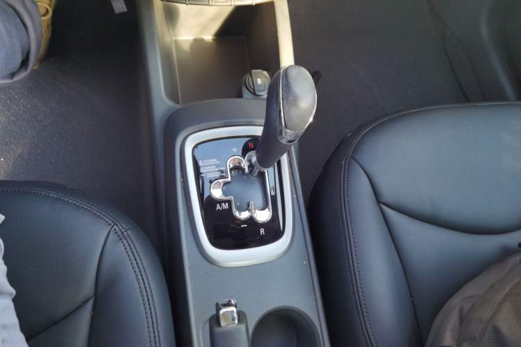 Used Chevrolet Sail 2015 Sail 3 1.3L AMT Ideal Edition
