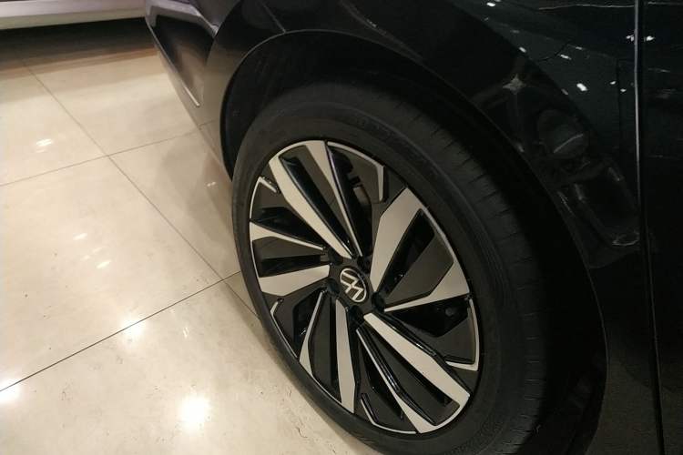 Used Volkswagen Passat 2024 380TSI Luxury Edition